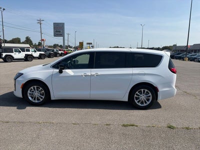 2027 Chrysler Pacifica PACIFICA SELECT