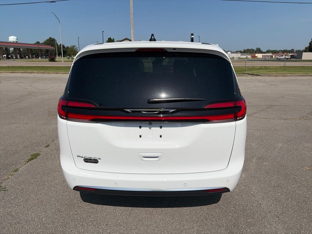 2027 Chrysler Pacifica PACIFICA SELECT