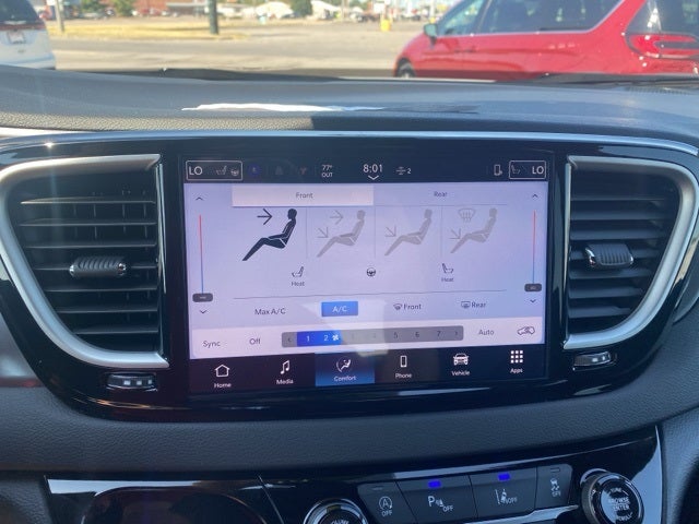 2026 Chrysler Voyager VOYAGER LX