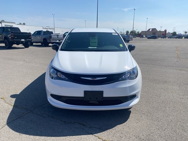 2026 Chrysler Voyager VOYAGER LX