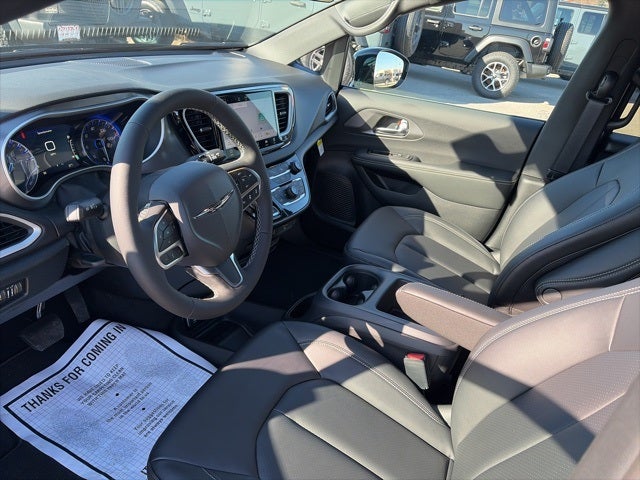 2026 Chrysler Voyager VOYAGER LX