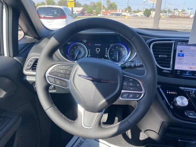 2026 Chrysler Voyager VOYAGER LX