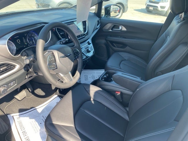 2026 Chrysler Voyager VOYAGER LX