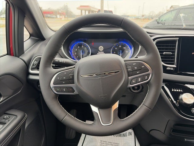 2026 Chrysler Voyager VOYAGER LX