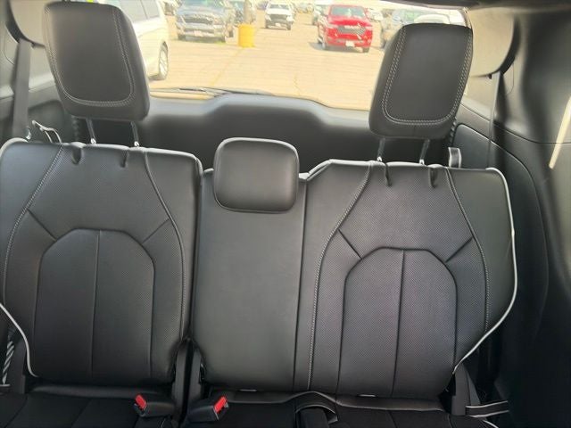 2027 Chrysler Pacifica PACIFICA LIMITED