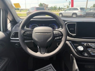 2027 Chrysler Pacifica PACIFICA LIMITED