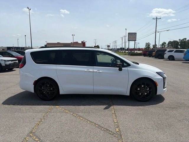 2027 Chrysler Pacifica PACIFICA LIMITED
