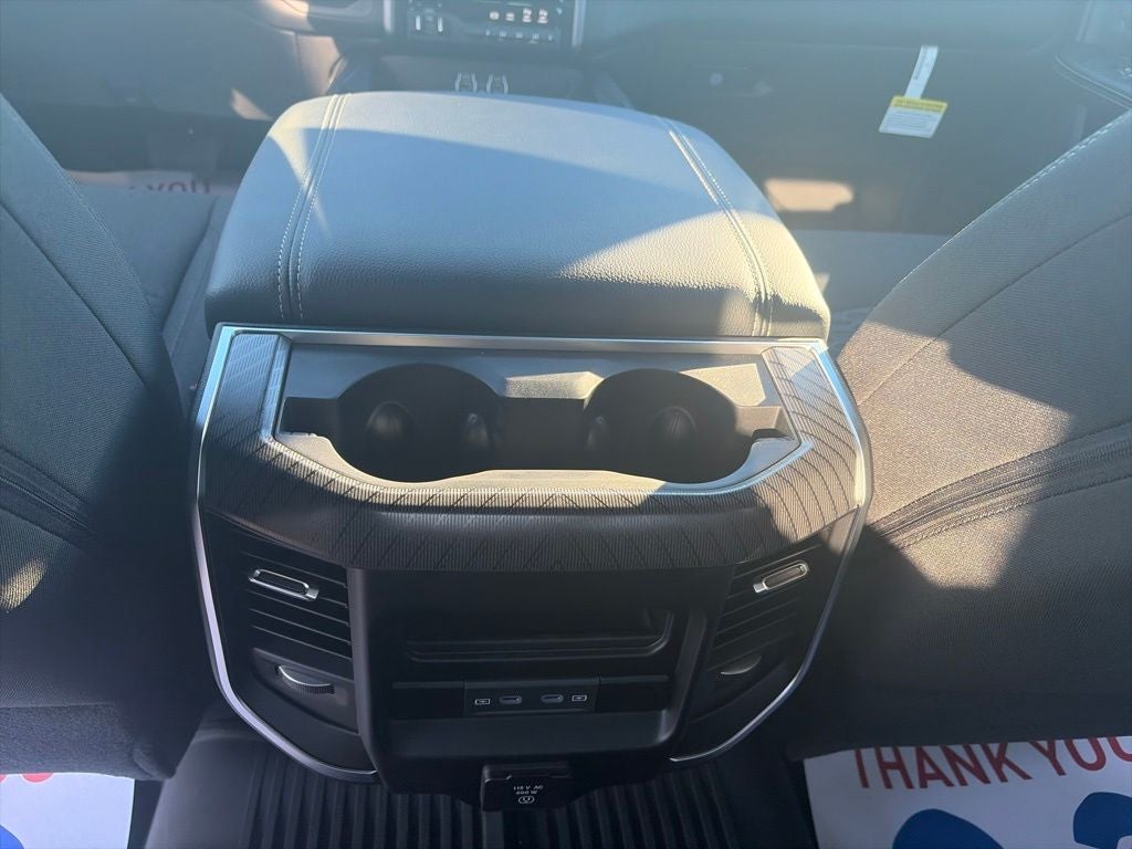 2027 RAM Ram 2500 RAM 2500 BIG HORN CREW CAB 4X4 8' BOX