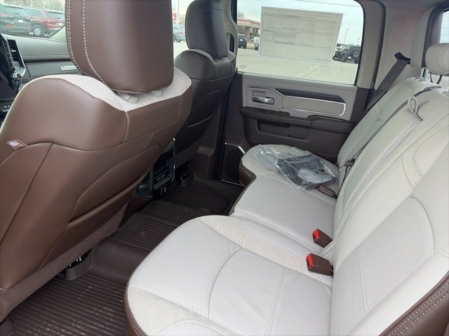 2026 RAM Ram 3500 RAM 3500 LARAMIE CREW CAB 4X4 8' BOX