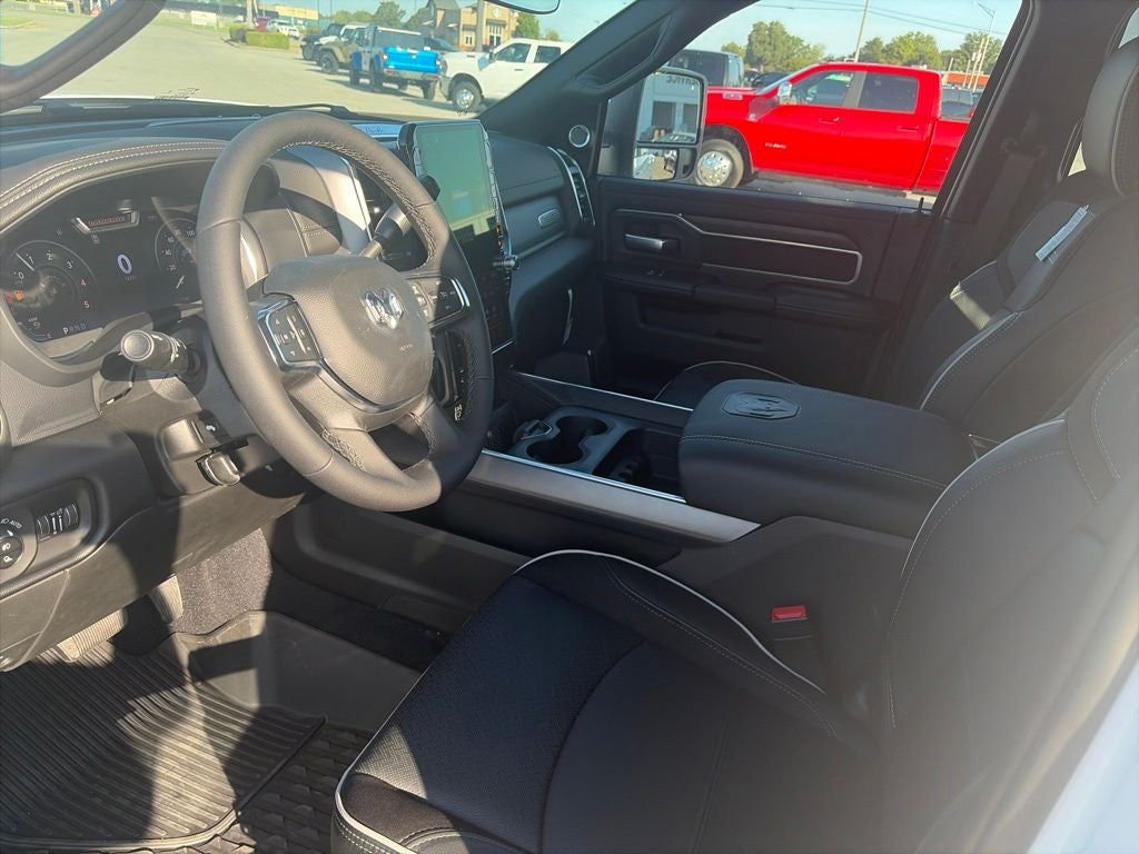2027 RAM Ram 3500 RAM 3500 LARAMIE CREW CAB 4X4 8' BOX