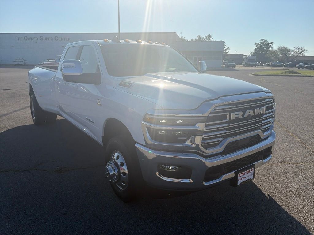 2027 RAM Ram 3500 RAM 3500 LARAMIE CREW CAB 4X4 8' BOX
