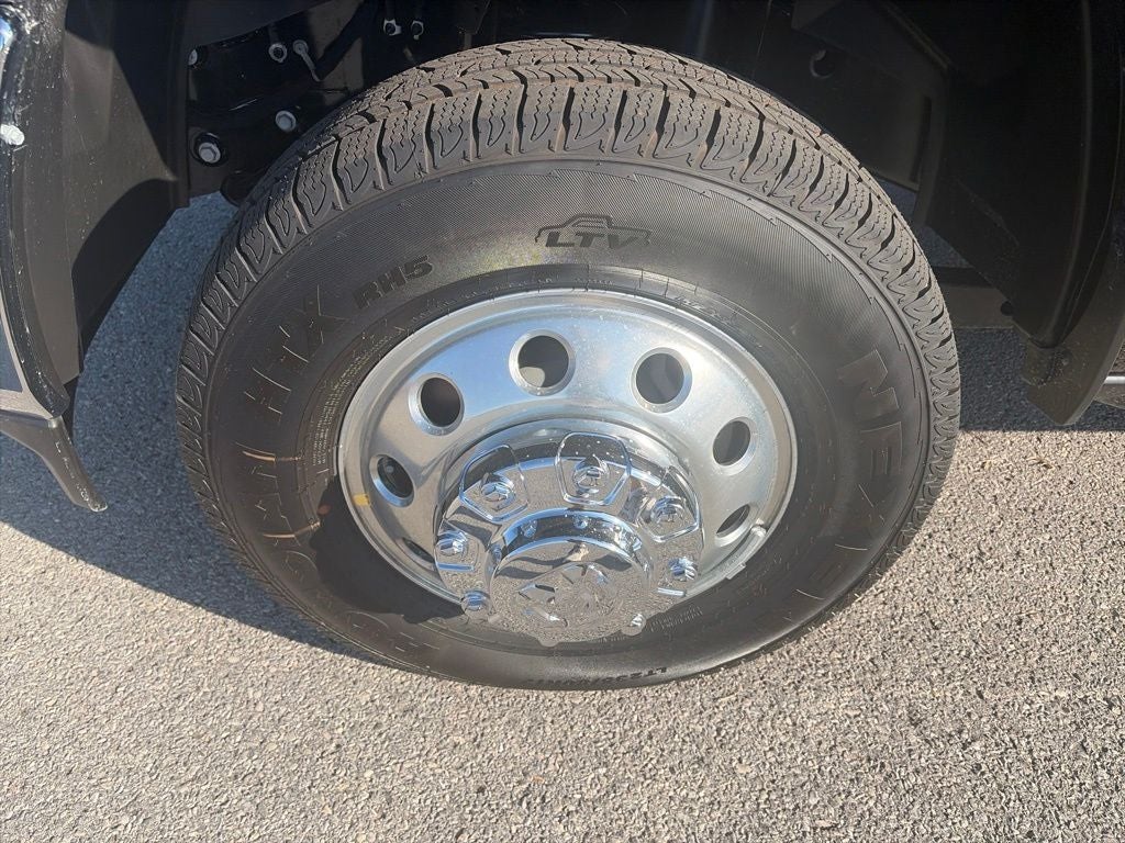 2027 RAM Ram 3500 RAM 3500 LARAMIE CREW CAB 4X4 8' BOX