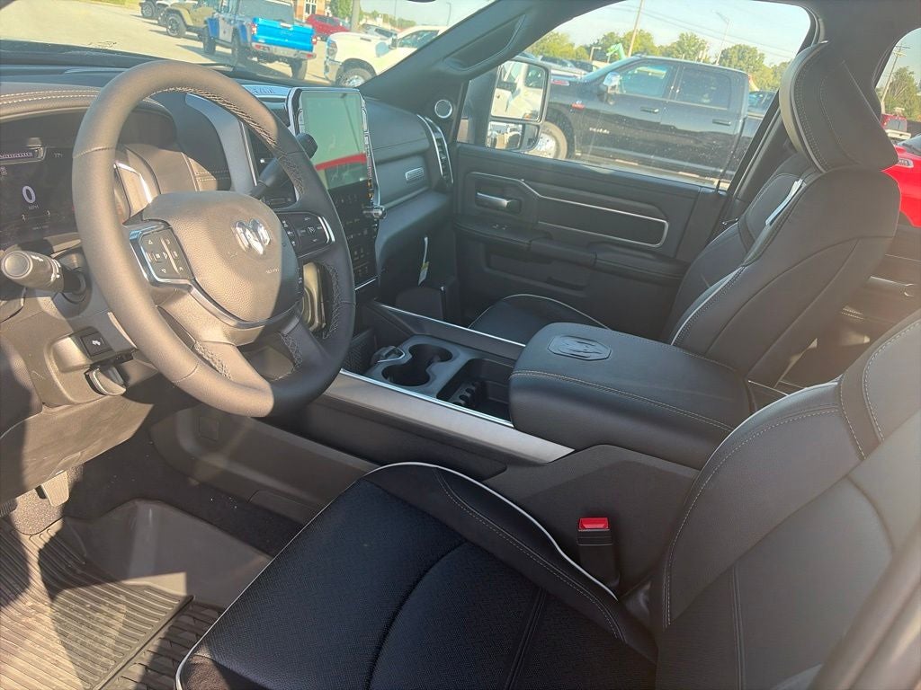 2027 RAM Ram 3500 RAM 3500 LARAMIE CREW CAB 4X4 8' BOX