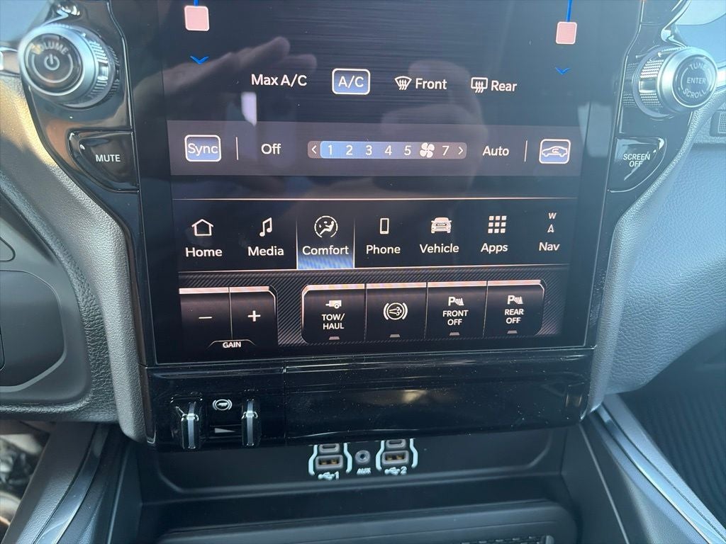 2027 RAM Ram 3500 RAM 3500 LARAMIE CREW CAB 4X4 8' BOX