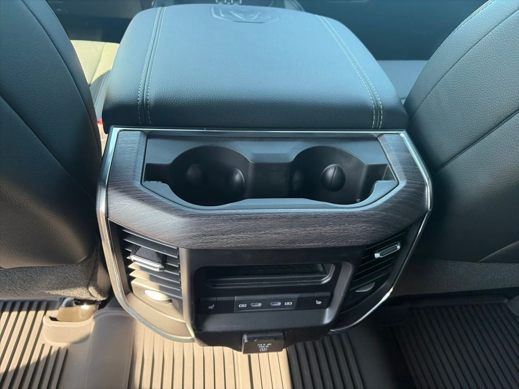 2027 RAM Ram 3500 RAM 3500 LARAMIE CREW CAB 4X4 8' BOX