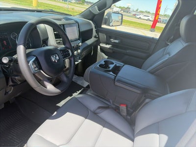 2026 RAM Ram 1500 RAM 1500 TRADESMAN CREW CAB 4X4 5'7' BOX