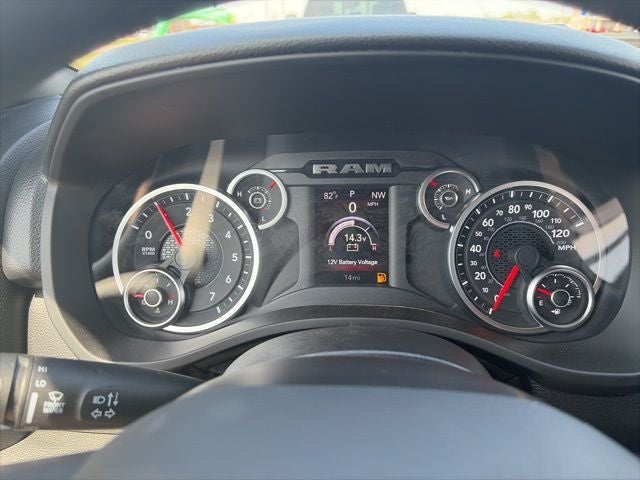 2026 RAM Ram 1500 RAM 1500 TRADESMAN CREW CAB 4X4 5'7' BOX