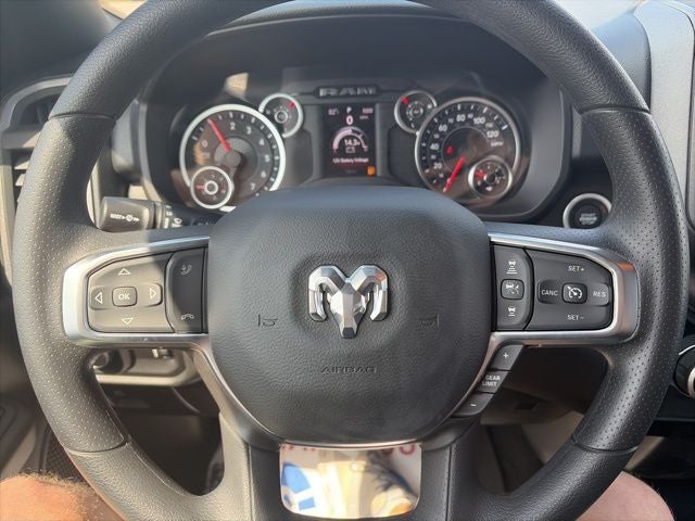 2026 RAM Ram 1500 RAM 1500 TRADESMAN CREW CAB 4X4 5'7' BOX