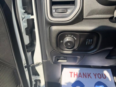 2027 RAM Ram 1500 RAM 1500 TRADESMAN CREW CAB 4X4 5'7' BOX