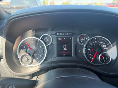 2027 RAM Ram 1500 RAM 1500 TRADESMAN CREW CAB 4X4 5'7' BOX