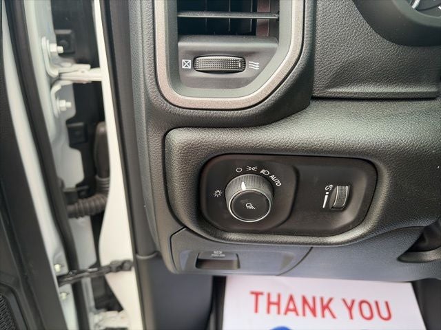 2026 RAM Ram 1500 RAM 1500 TRADESMAN CREW CAB 4X4 5'7' BOX