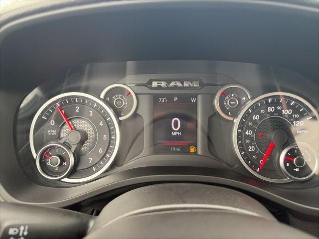 2026 RAM Ram 1500 RAM 1500 TRADESMAN CREW CAB 4X4 5'7' BOX