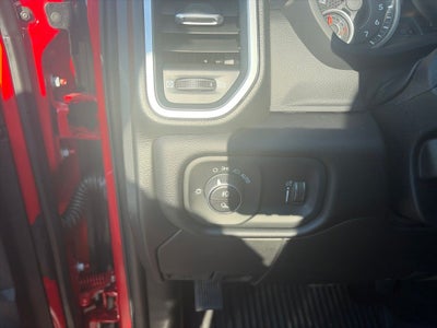 2027 RAM Ram 2500 RAM 2500 BIG HORN CREW CAB 4X4 6'4' BOX
