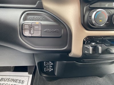 2020 RAM 2500 Laramie Crew Cab 4X4 6'4' Box