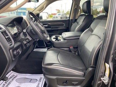 2020 RAM 2500 Laramie Crew Cab 4X4 6'4' Box