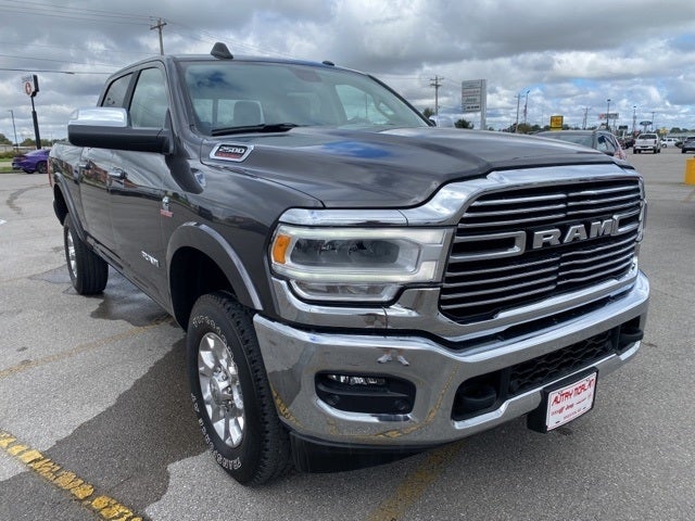 2020 RAM 2500 Laramie Crew Cab 4X4 6'4' Box