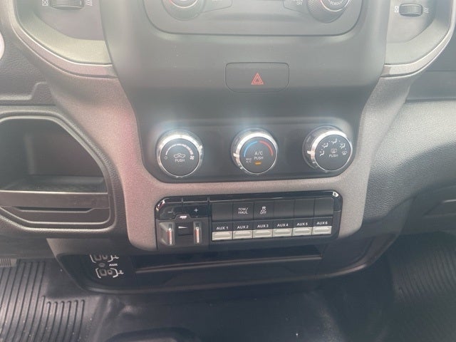 2024 RAM 3500 Chassis Tradesman/SLT