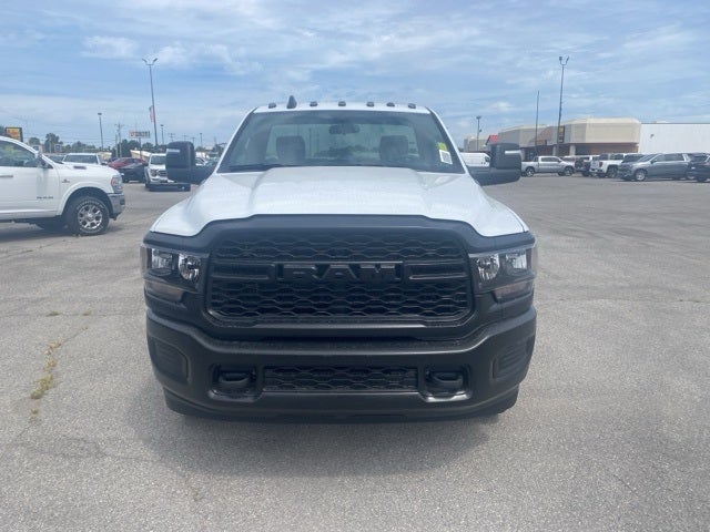 2024 RAM 3500 Chassis Tradesman/SLT