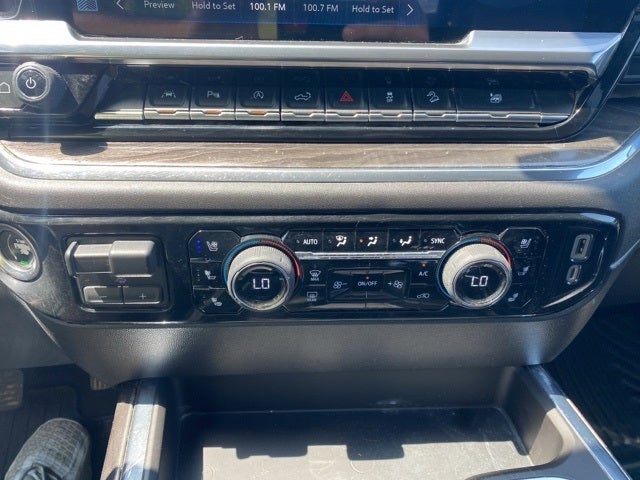 2022 Chevrolet Silverado 1500 4WD Crew Cab Short Bed LTZ