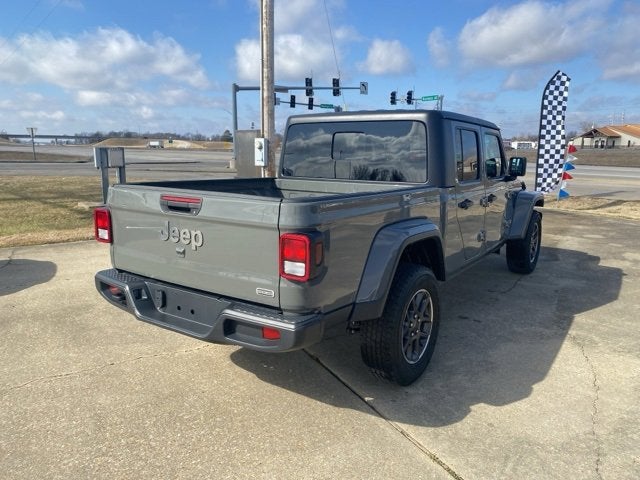 2023 Jeep Gladiator Overland