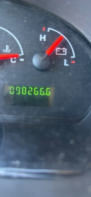 2004 Ford Econoline Wagon XL