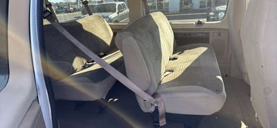 2004 Ford Econoline Wagon XL