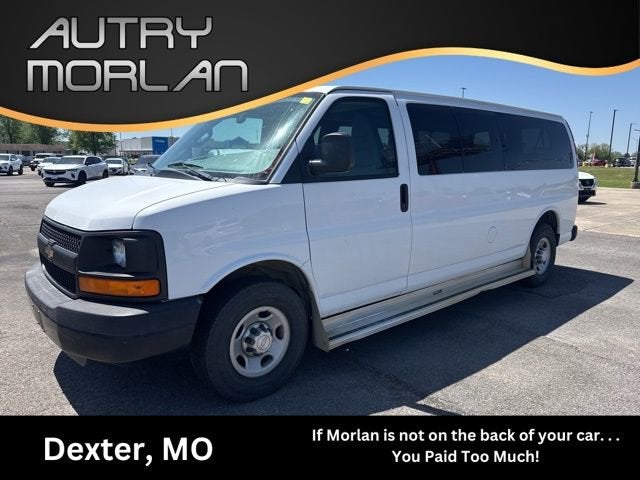 2016 Chevrolet Express Passenger 3500 LS