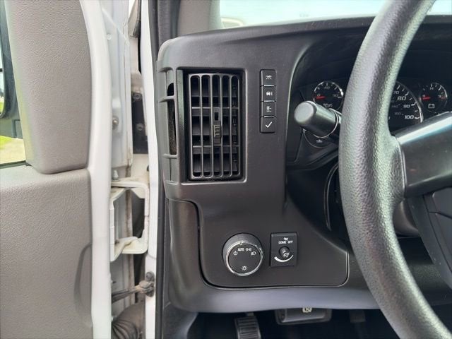 2016 Chevrolet Express Passenger 3500 LS