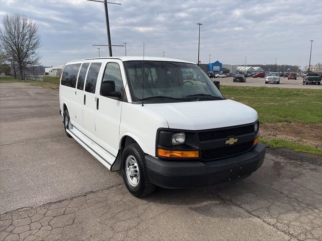 2016 Chevrolet Express Passenger 3500 LS