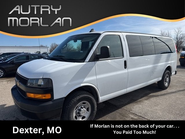2023 Chevrolet Express Passenger 3500 1LS