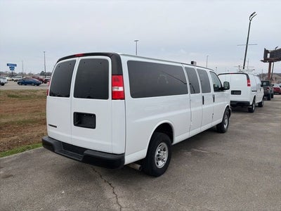 2023 Chevrolet Express Passenger 3500 1LS