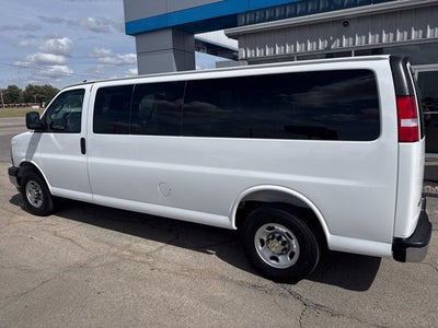 2025 Chevrolet Express Passenger 1LT