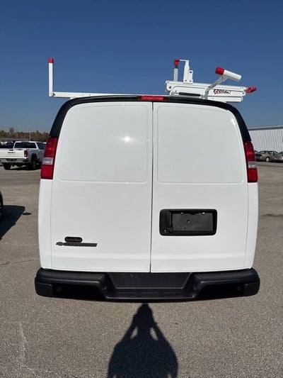 2025 Chevrolet Express Cargo 3500 WT