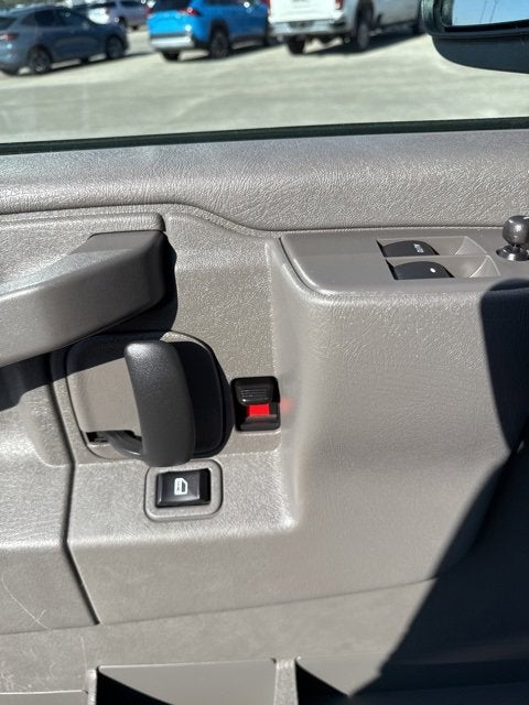 2025 Chevrolet Express Cargo 3500 WT