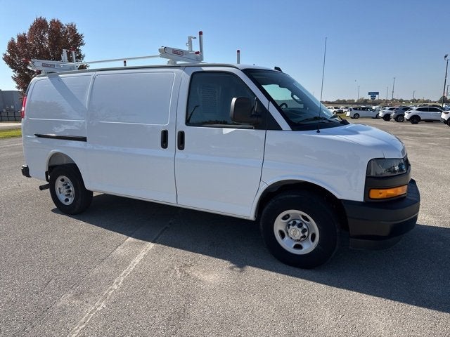 2025 Chevrolet Express Cargo 3500 WT