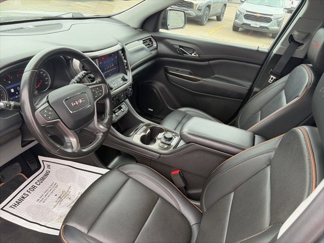 2022 GMC Acadia AT4