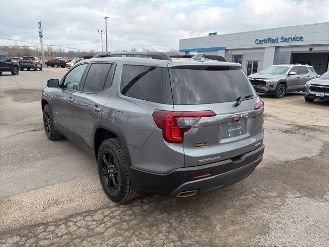 2022 GMC Acadia AT4