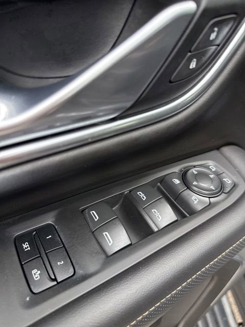 2021 GMC Yukon AT4