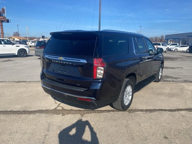 2023 Chevrolet Suburban LT