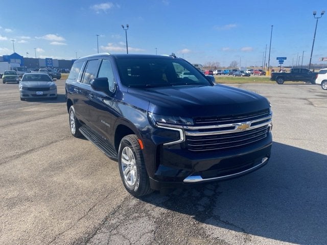 2023 Chevrolet Suburban LT